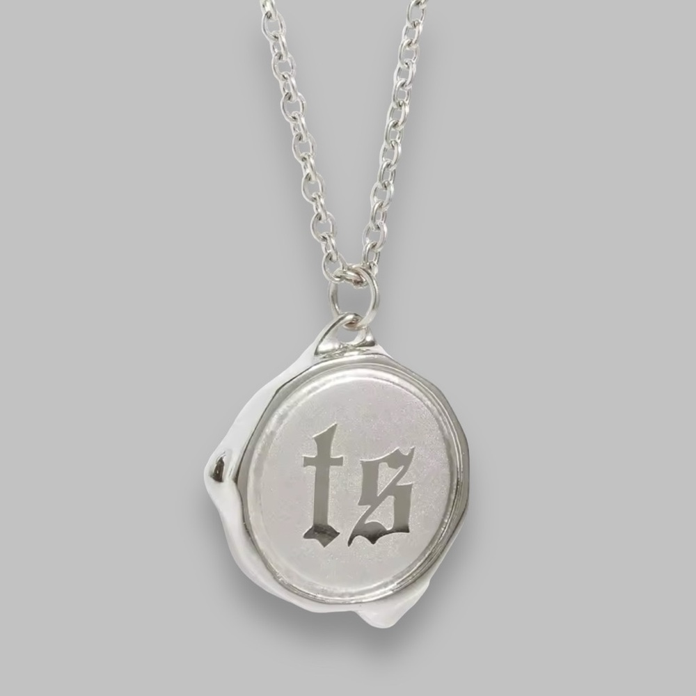 TAYLOR SWIFT Inspired TS Wax Seal Necklace Silver Swiftie Gift NEW 🏰